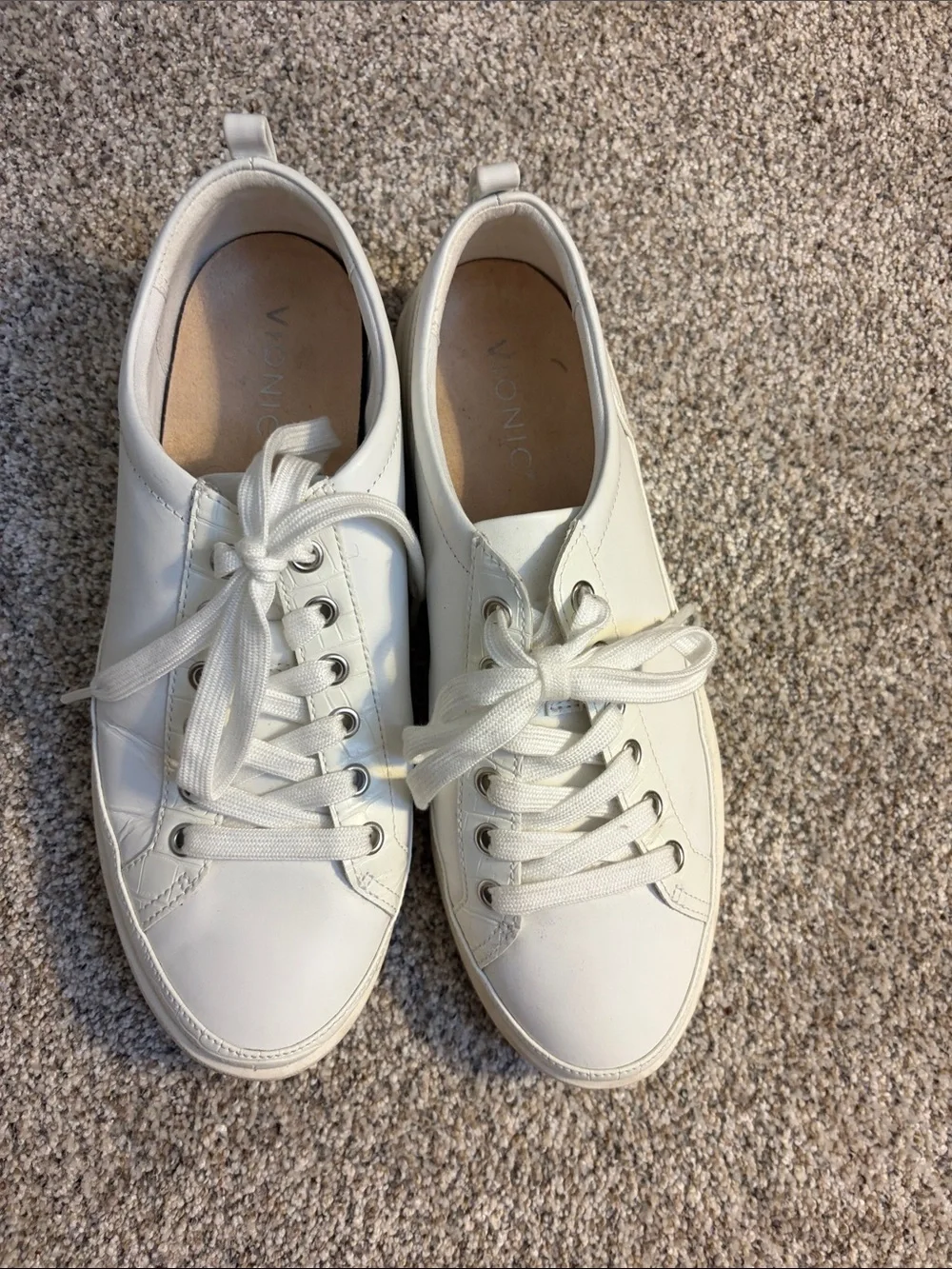 Vionic Women's White Leather Lace-Up Sneakers with Subtle Stitching